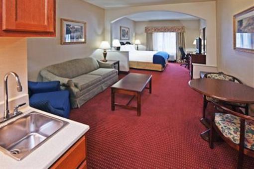 фото отеля Holiday Inn Express Hotel & Suites Nacogdoches
