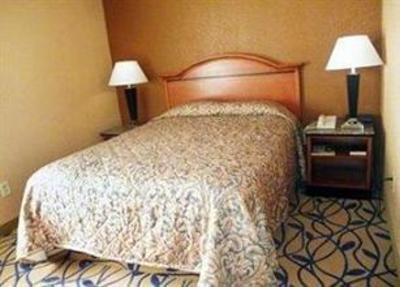 фото отеля Comfort Inn Bourbonnais