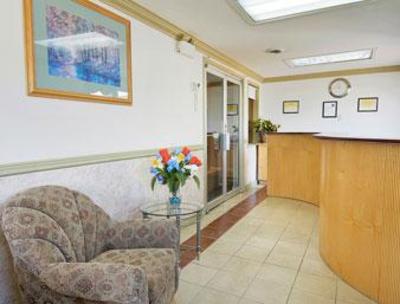 фото отеля Super 8 Motel Quesnel