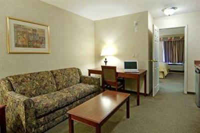 фото отеля Comfort Inn & Suites University