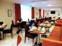 Al Hamra Hotel