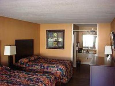 фото отеля Calloway Inn and Suites