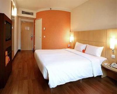 фото отеля Ibis Hotel Nanjing Zhonghua
