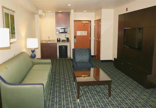 фото отеля Fairfield Inn & Suites Denver