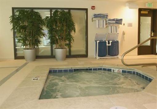 фото отеля Fairfield Inn & Suites Denver