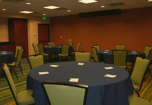 фото отеля Fairfield Inn & Suites Denver