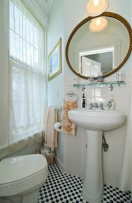 фото отеля Shorecrest Bed and Breakfast and Beach House