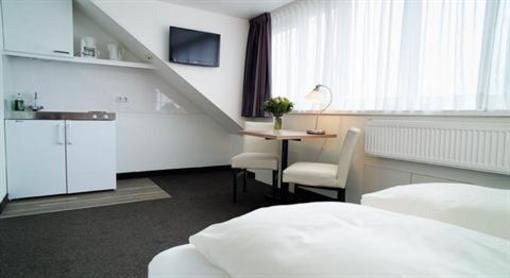 фото отеля Hotel van Beelen