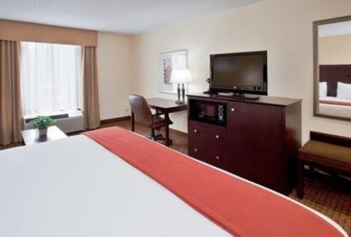 фото отеля Holiday Inn Express Covington
