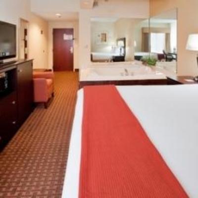 фото отеля Holiday Inn Express Covington