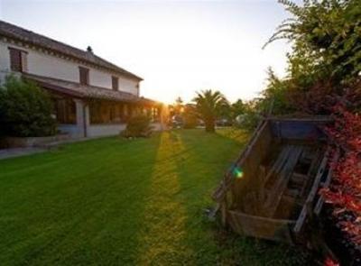 фото отеля Locanda Il Girasole Country House Camerano
