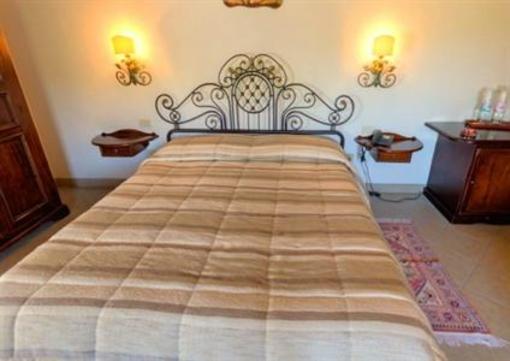 фото отеля Locanda Il Girasole Country House Camerano