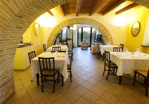 фото отеля Locanda Il Girasole Country House Camerano