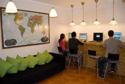 фото отеля Mediterranean Youth Hostel