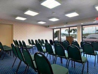фото отеля Days Inn Newark Wilmington