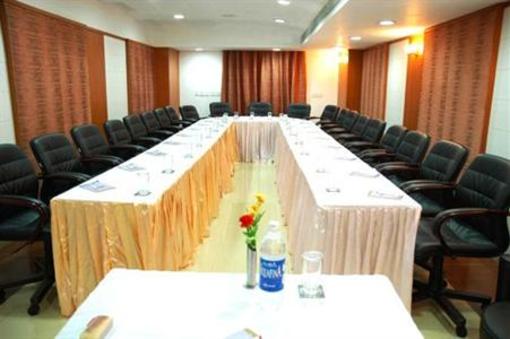 фото отеля Hotel Deluxe Chennai