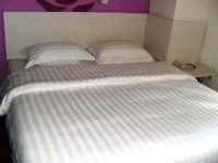 V8 Hotel Xi Cun Branch