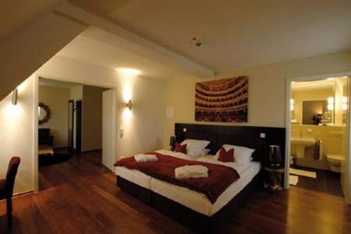 фото отеля Gut Landscheid Hotel & Restaurant