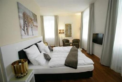 фото отеля Gut Landscheid Hotel & Restaurant