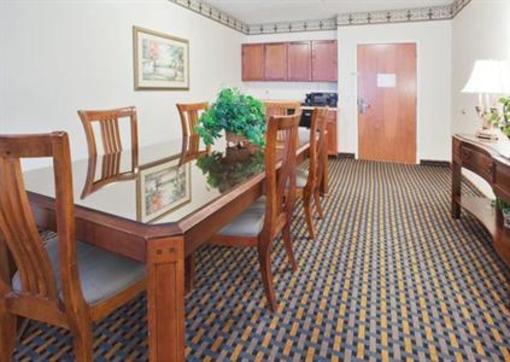 фото отеля Holiday Inn Express Laurinburg