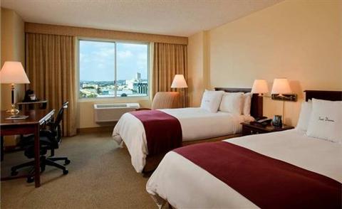 фото отеля Doubletree Hotel Los Angeles/Commerce