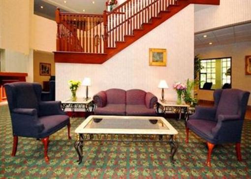 фото отеля Comfort Suites State College