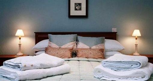 фото отеля Glenuig House Bed & Breakfast
