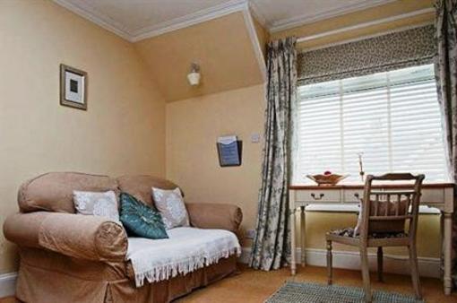 фото отеля Glenuig House Bed & Breakfast