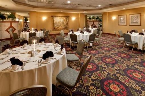 фото отеля Holiday Inn Harrisburg Hershey