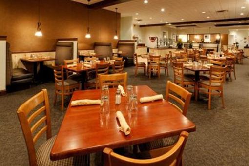 фото отеля Holiday Inn Harrisburg Hershey