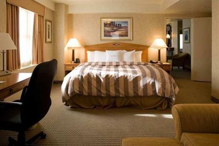 фото отеля Doubletree Hotel & Suites City Center Pittsburgh