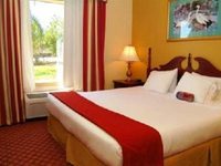 Best Western Plus Hotel & Suites