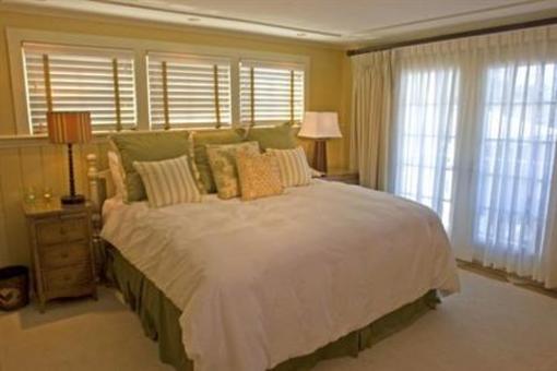 фото отеля Vineyard Square Hotel & Suites