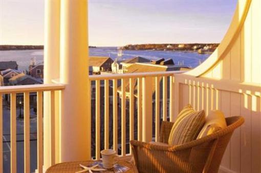 фото отеля Vineyard Square Hotel & Suites
