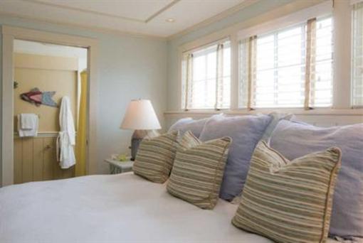 фото отеля Vineyard Square Hotel & Suites
