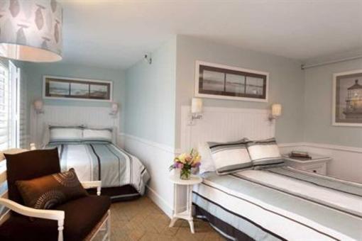 фото отеля Vineyard Square Hotel & Suites