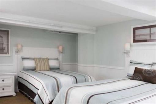 фото отеля Vineyard Square Hotel & Suites