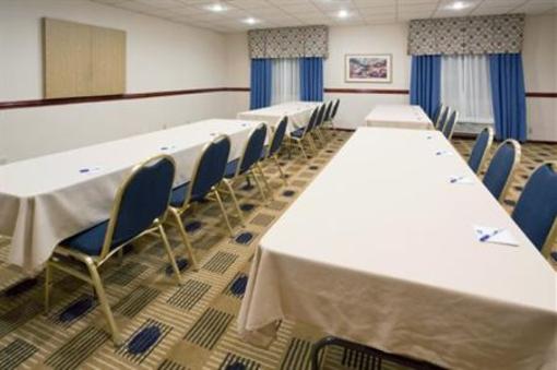 фото отеля Holiday Inn Express Roseville - St Paul