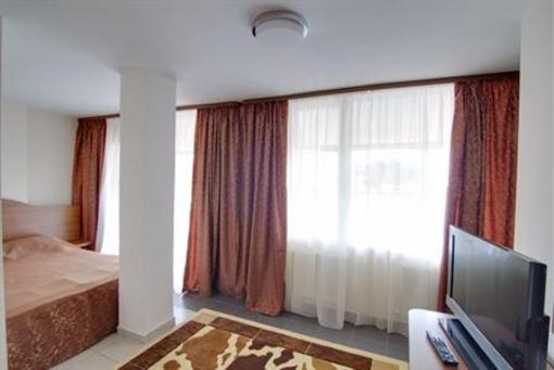 фото отеля Hotel Tranzzit Bucharest
