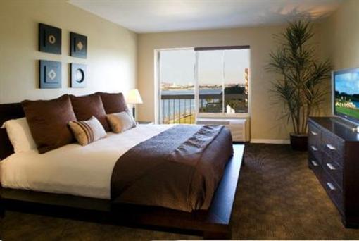 фото отеля Wyndham Jacksonville Riverwalk