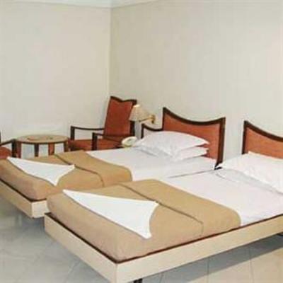 фото отеля Hotel Rajdhani Hyderabad