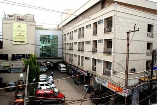 фото отеля Hotel Rajdhani Hyderabad