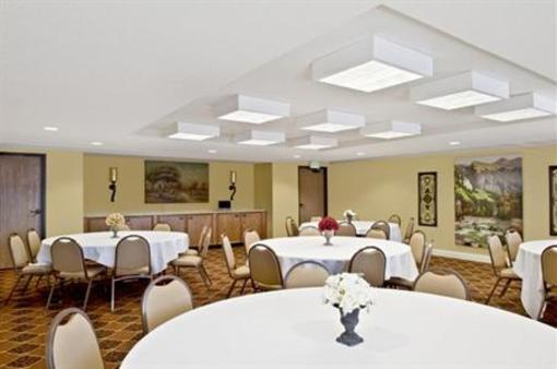 фото отеля Americinn Lodge & Suites Rapid City