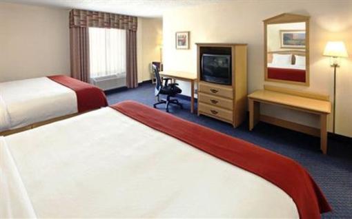 фото отеля Holiday Inn Express Hotel & Suites Fayetteville-Univ of AR Area