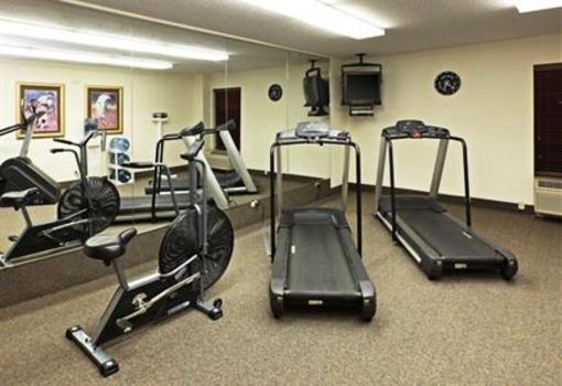 фото отеля Holiday Inn Express Hotel & Suites Fayetteville-Univ of AR Area
