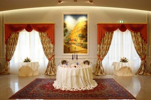 фото отеля Semiramide Palace Hotel