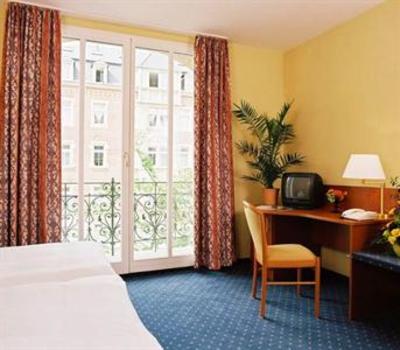фото отеля Hotel Amadeus Dresden