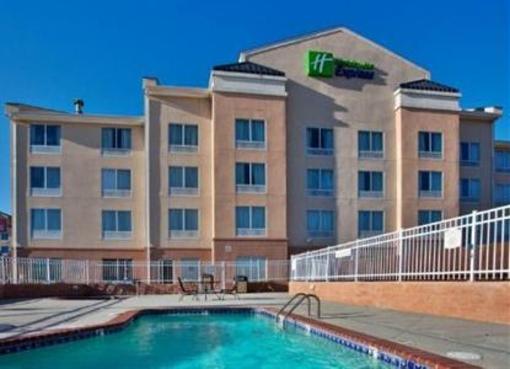 фото отеля Holiday Inn Express New Orleans East