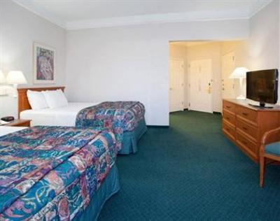 фото отеля La Quinta Inn & Suites Denver Southwest Lakewood