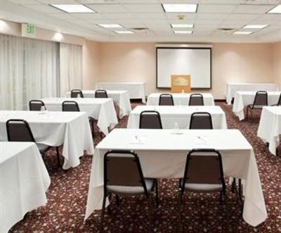фото отеля La Quinta Inn & Suites Denver Southwest Lakewood